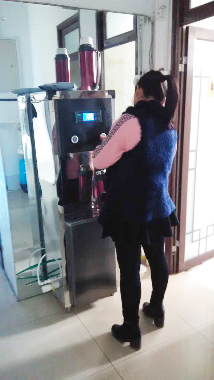 温热型校园饮水机